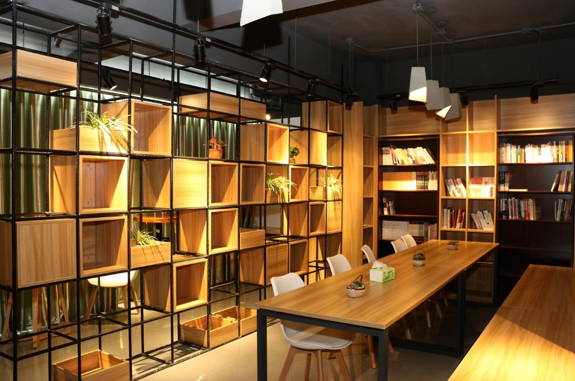 【喜讯】 亿万28董事长获“厦门市五四青年奖章”